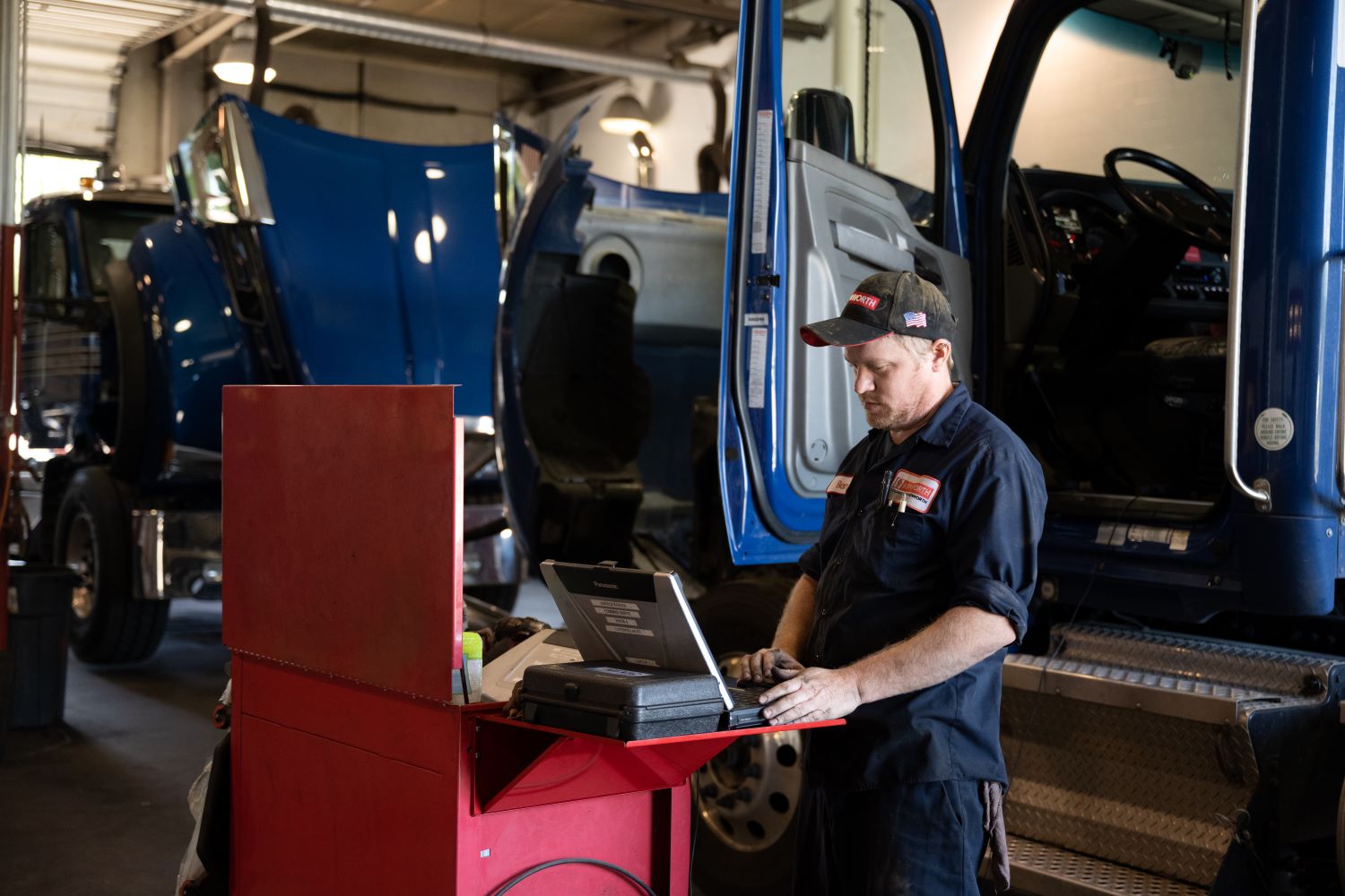 Truck Service - Youngstown Kenworth