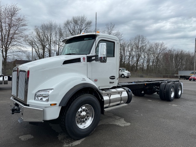 2025 Kenworth T880 Cab and Chassis - Youngstown Kenworth