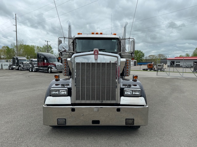 2021 Kenworth W900L 72