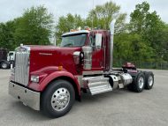 2025 Kenworth W900L Daycab
