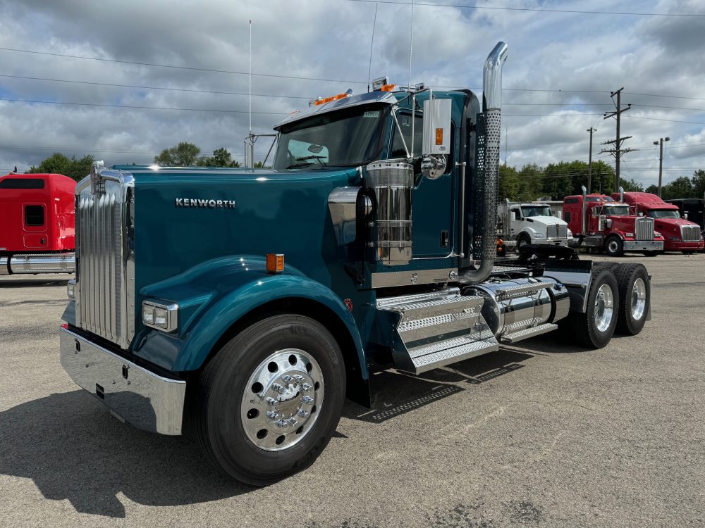 2025 Kenworth W900L Extended Daycab - Youngstown Kenworth