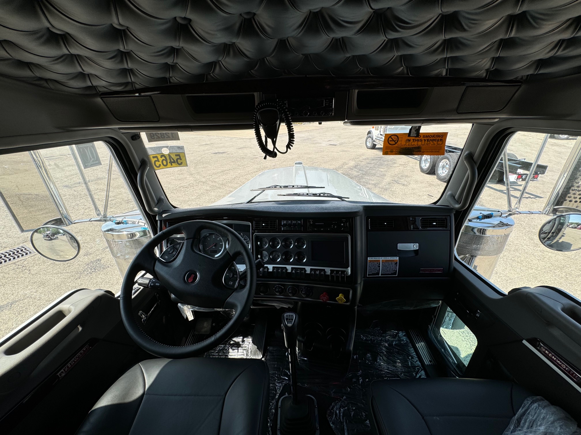 2025 Kenworth W900L 86 Inch Studio - Youngstown Kenworth