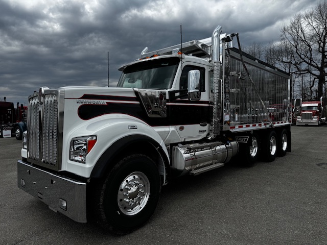 2025 Kenworth W990 Triaxle Alum Dump