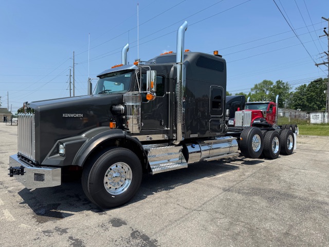 2026 Kenworth T800W 86"Studio 4axle