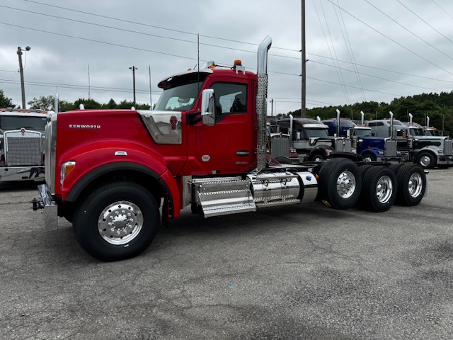 2026 Kenworth W990 Daycab 4axle