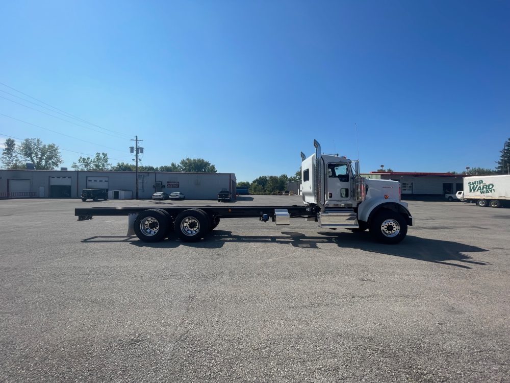2025 Kenworth W900B Cab & Chassis