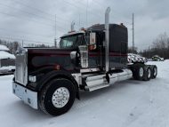 2027 Kenworth W900L 86"Studio 4axle
