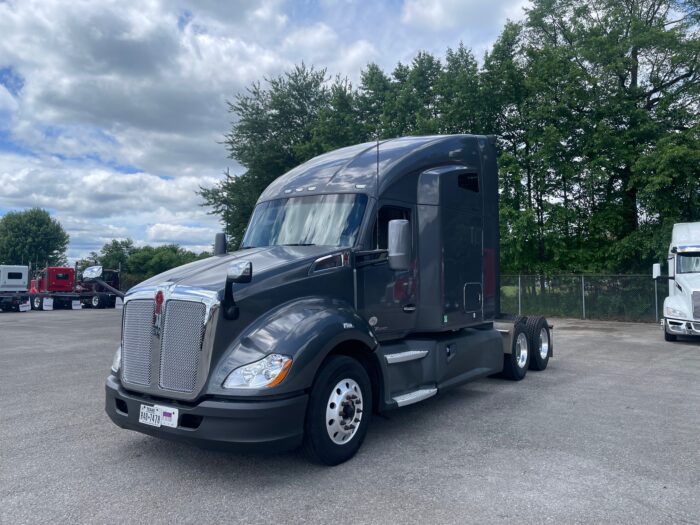 2021 Kenworth T680 76"High