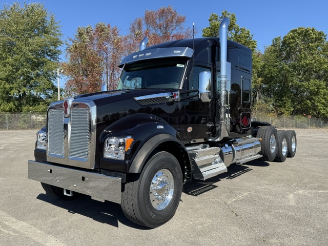 2027 T880S New Hood 76"Midroof 4axle